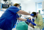 Erfolgreiche Eröffnungsveranstaltung der neuen Abteilungen Endoskopie und Physiotherapie im Fachkrankenhaus